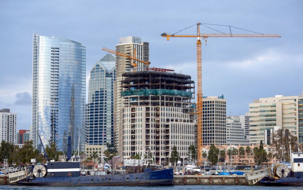 How to Choose the Right Lender for an Under Construction Mortgage
